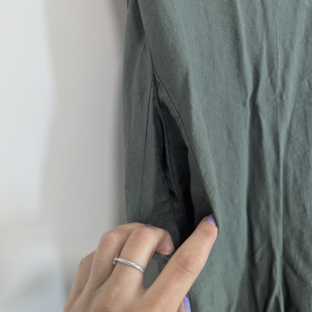 Elegant Italian Green Jumpsuit NWOT - Picture 2 of 4